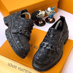 Louis Vuitton Chain Slipon Shoe - Black